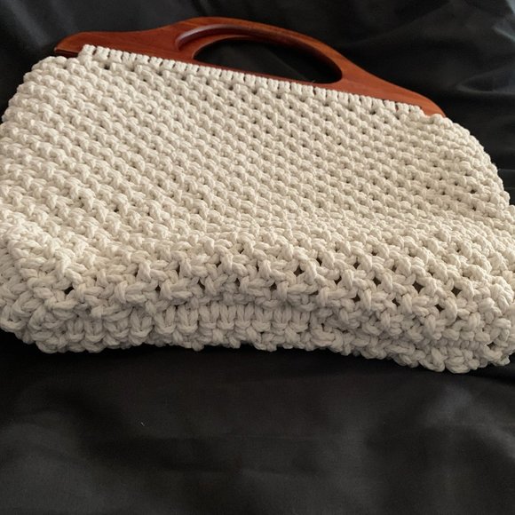 Handmade Macrame Handbag - Picture 2 of 5